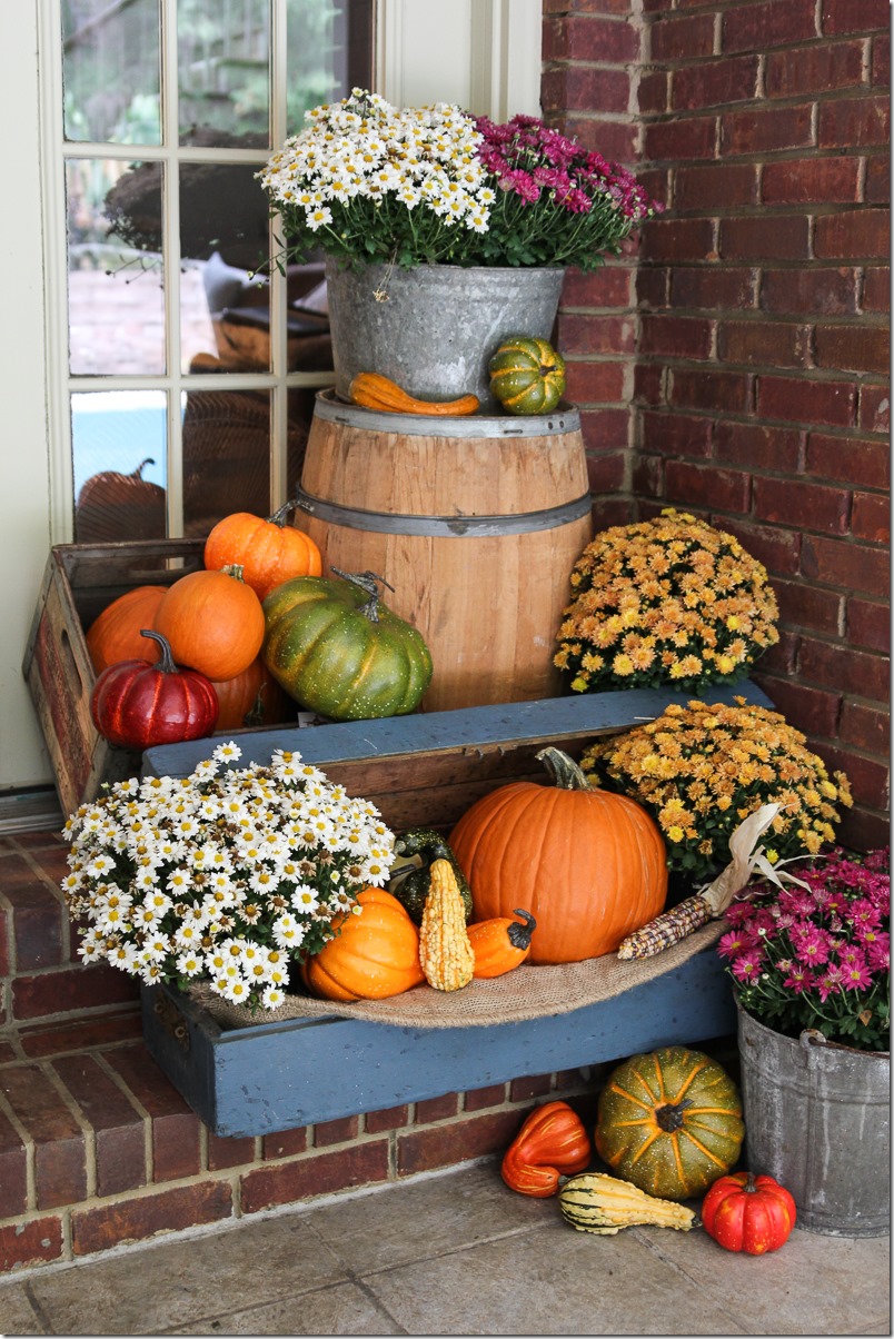 Fall Porch Decor with Plants and Pumpkins - Unskinny Boppy